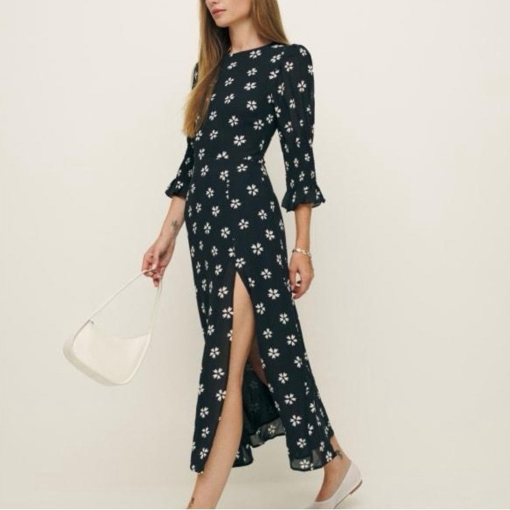 Reformation • Carolena Dress in Meryl